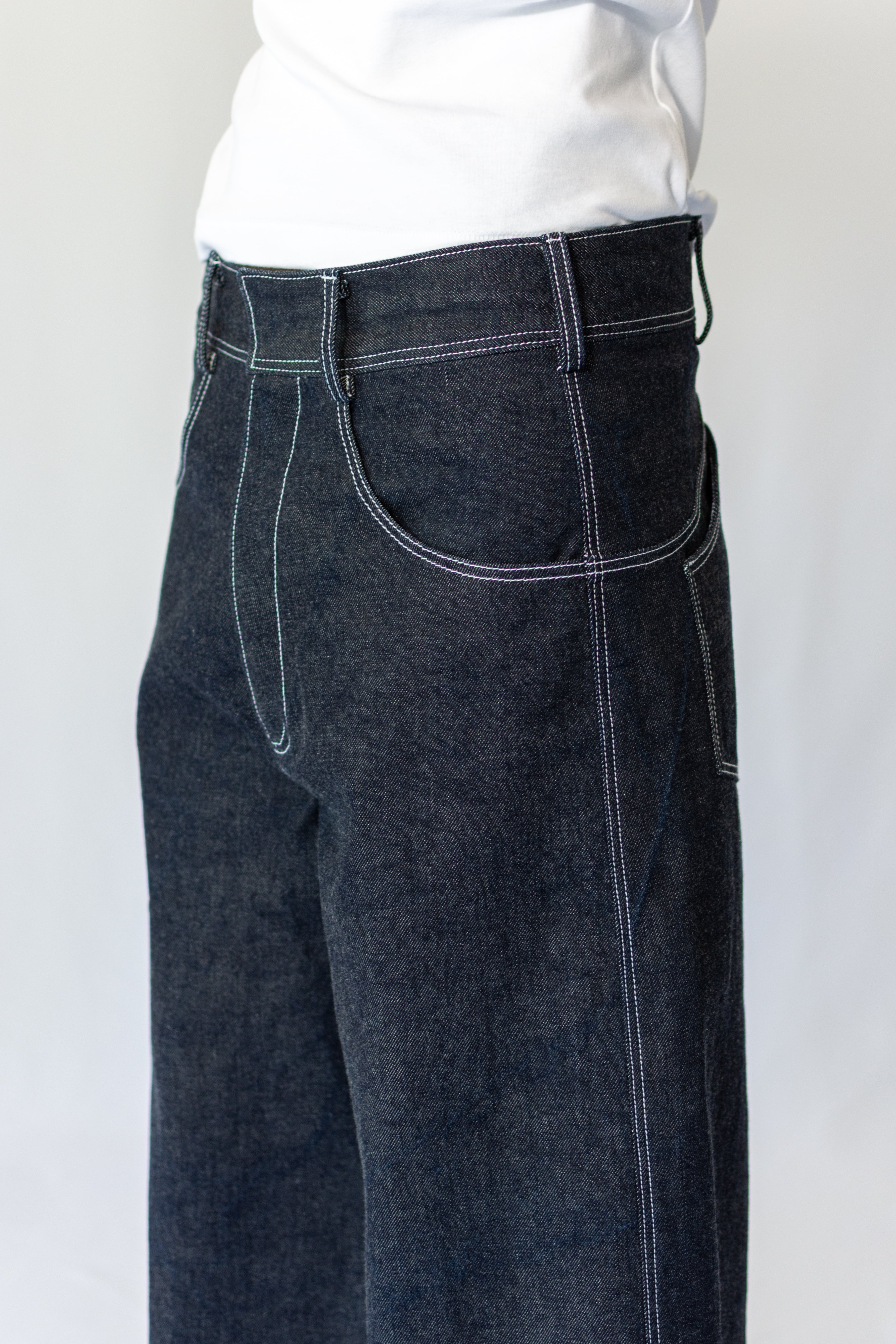 WIDE-LEG JEANS